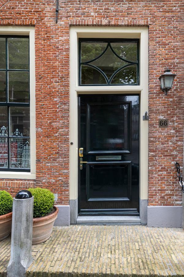 Erfgoed City House Grande Madame Agaath ลีวาร์เดิน ภายนอก รูปภาพ