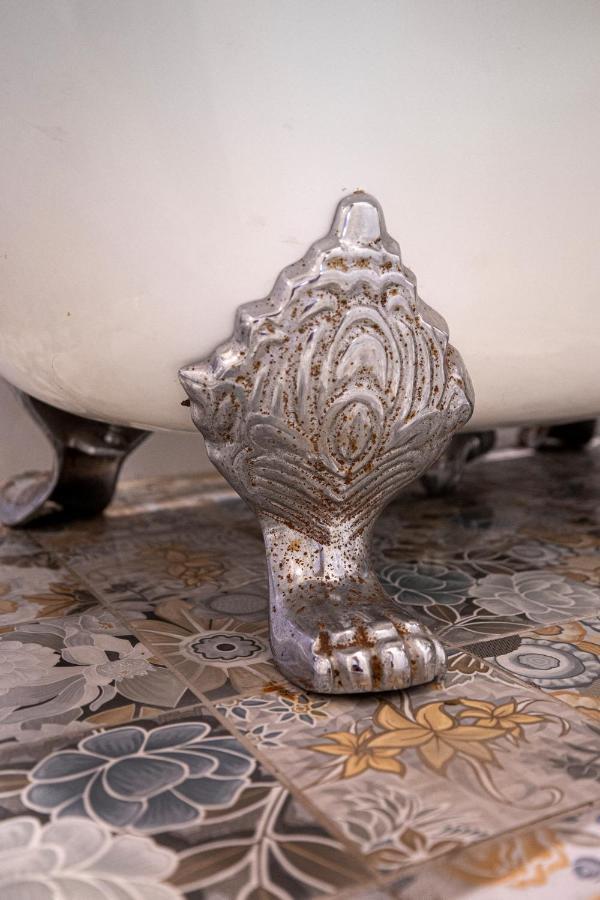 Erfgoed City House Grande Madame Agaath ลีวาร์เดิน ภายนอก รูปภาพ